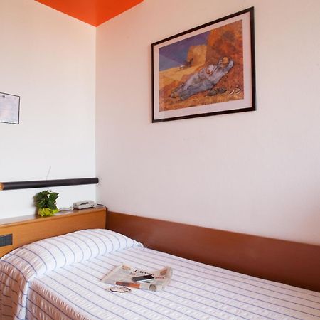 Hotel Pace Торри-дель-Бенако Экстерьер фото