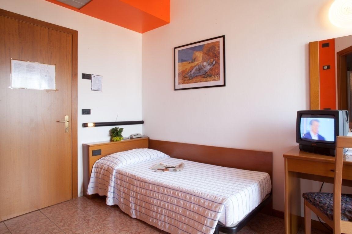 Hotel Pace Торри-дель-Бенако Экстерьер фото