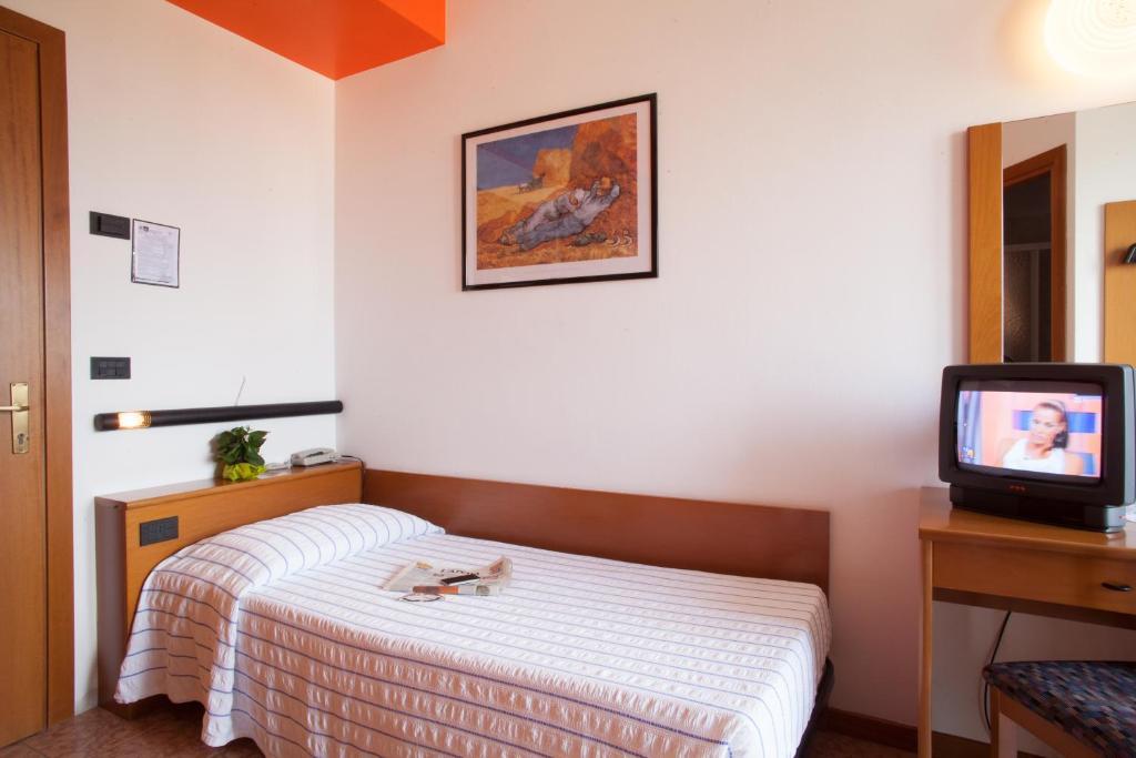 Hotel Pace Торри-дель-Бенако Номер фото